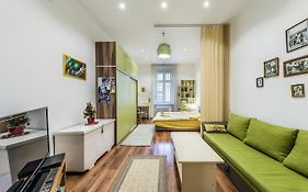 Green Thea Apartment / Free Parking